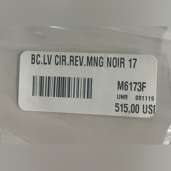 Louis Vuitton LV Circle Reversible Bracelet - Picture 4 of 9